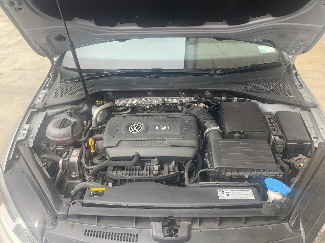 Photo '14' of Volkswagen Golf GTI 162KW