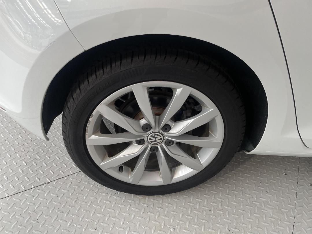 Photo '12' of Volkswagen Golf Photo '12' of Volkswagen Golf