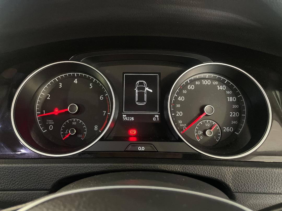 Photo '21' of Volkswagen Golf Photo '21' of Volkswagen Golf