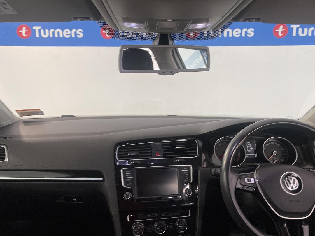 Photo '17' of Volkswagen Golf Photo '17' of Volkswagen Golf