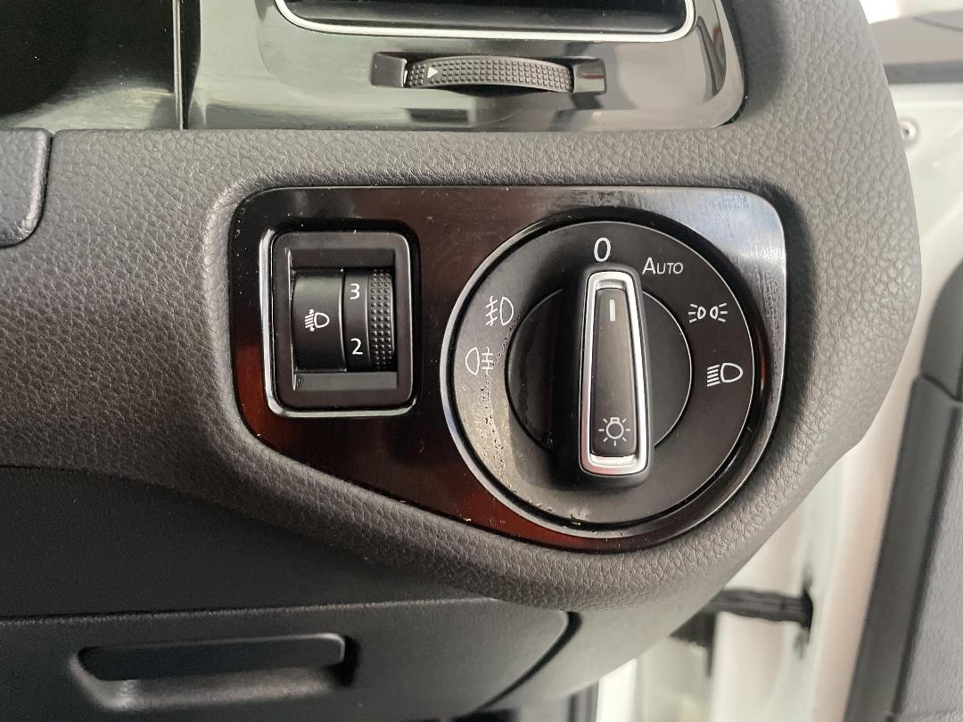 Photo '25' of Volkswagen Golf Photo '25' of Volkswagen Golf