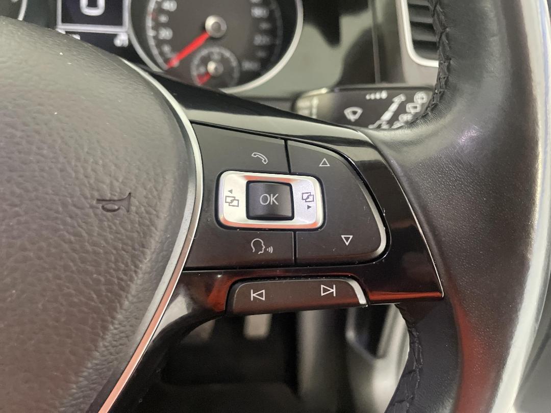 Photo '26' of Volkswagen Golf Photo '26' of Volkswagen Golf