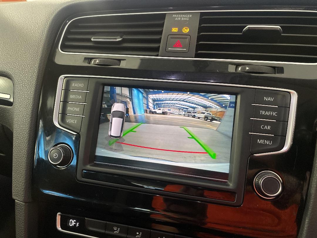 Photo '30' of Volkswagen Golf Photo '30' of Volkswagen Golf