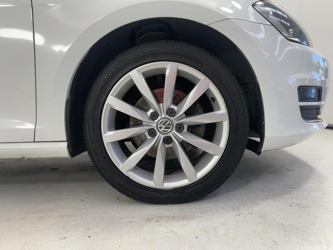 Photo '9' of Volkswagen Golf