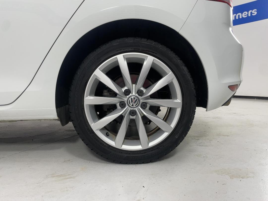 Photo '11' of Volkswagen Golf