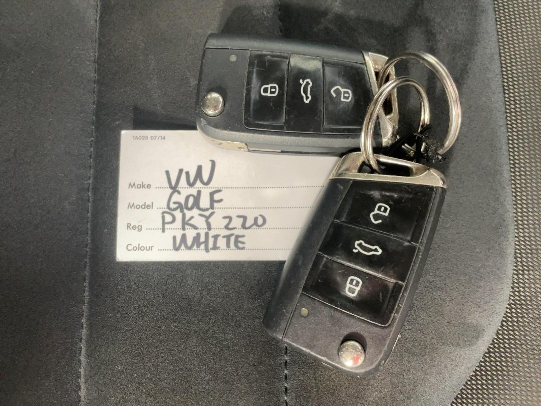 Photo '22' of Volkswagen Golf