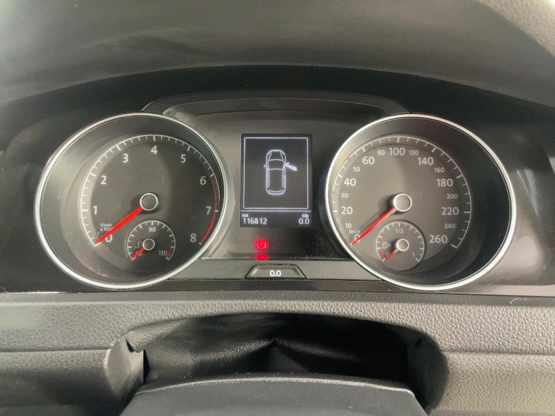 Photo '21' of Volkswagen Golf