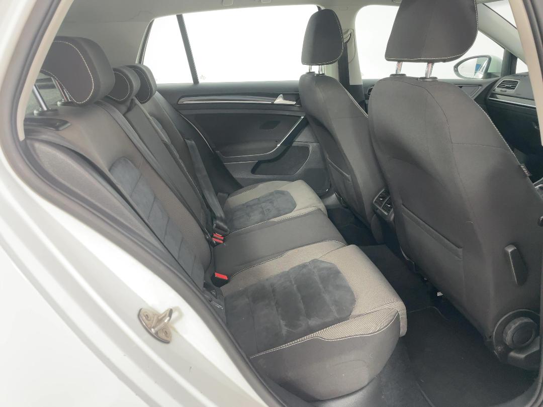 Photo '20' of Volkswagen Golf