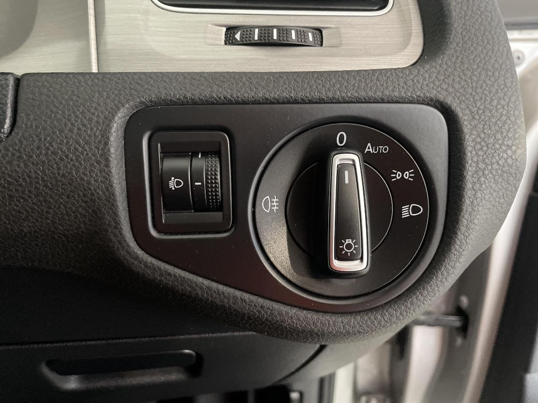 Photo '24' of Volkswagen Golf