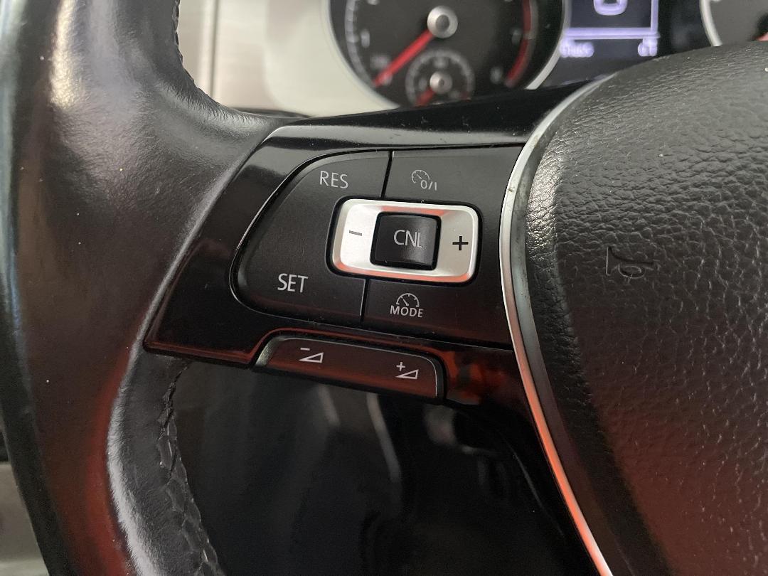 Photo '26' of Volkswagen Golf