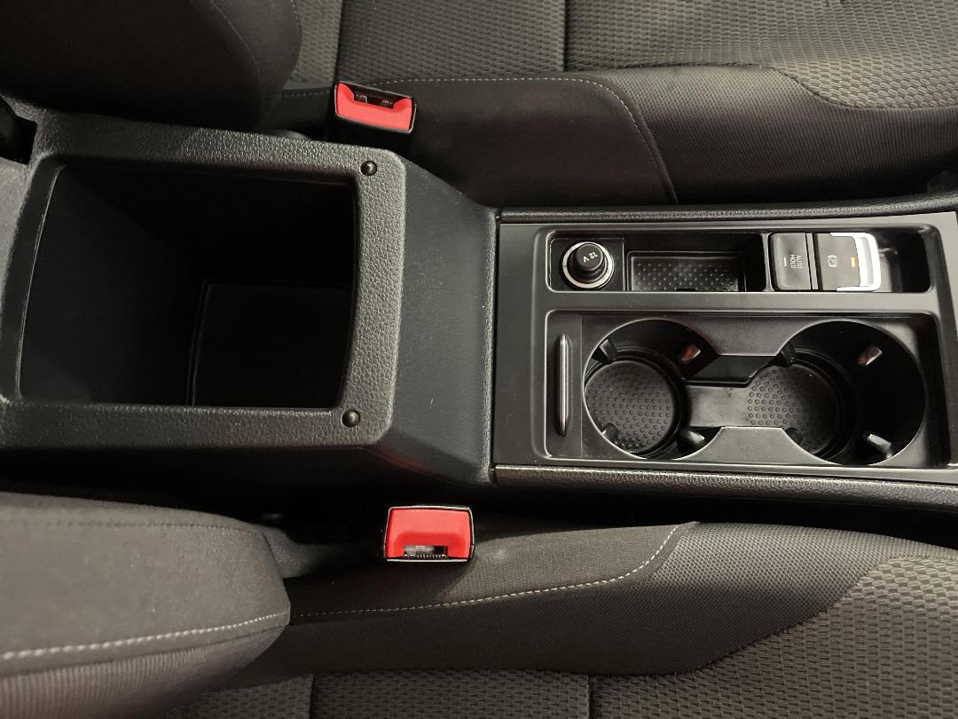 Photo '32' of Volkswagen Golf