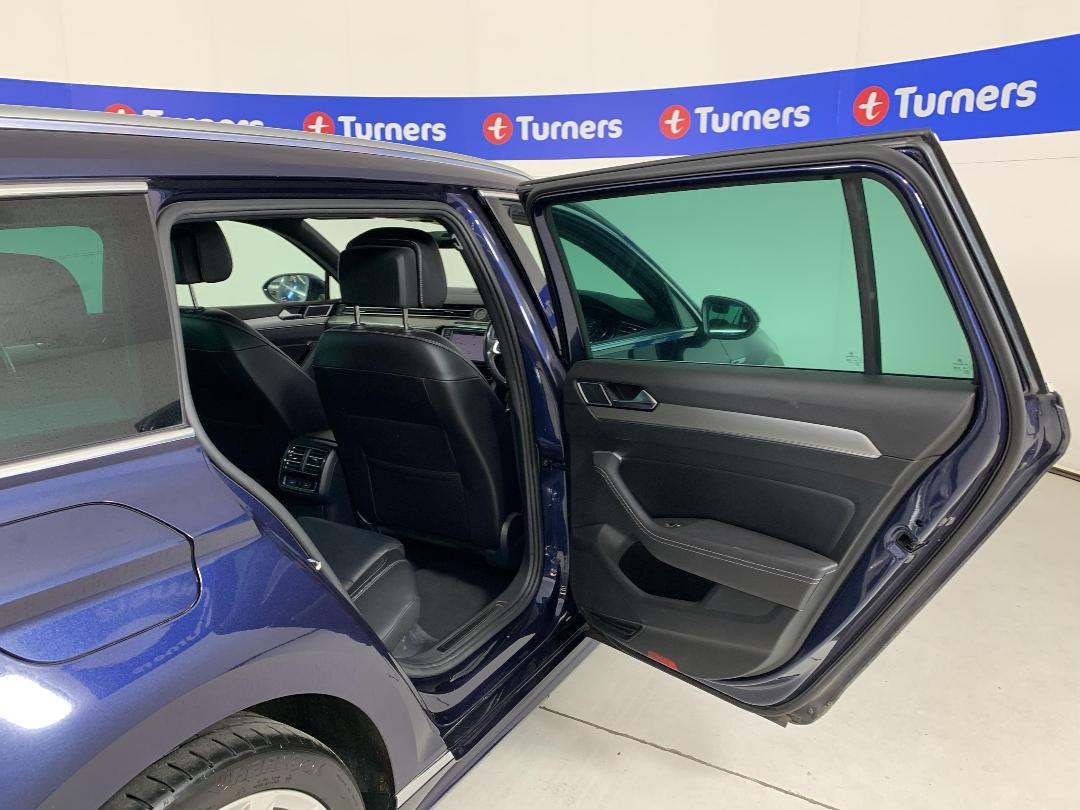 Photo '19' of Volkswagen Passat