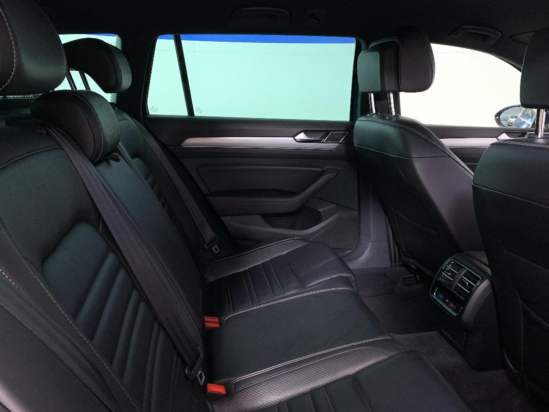 Photo '20' of Volkswagen Passat