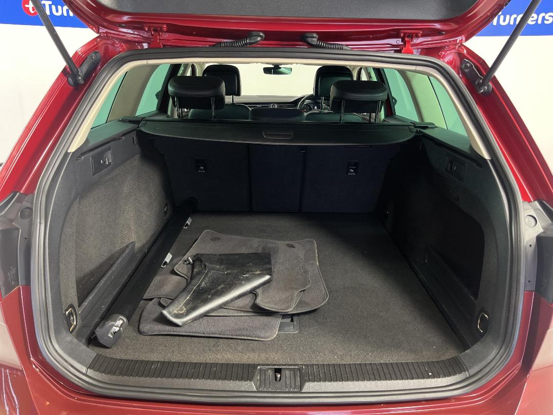 Photo '14' of Volkswagen Passat