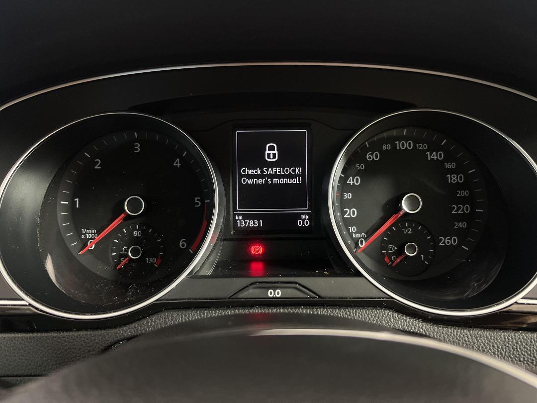 Photo '21' of Volkswagen Passat