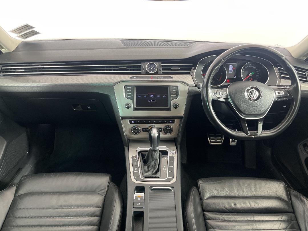 Photo '17' of Volkswagen Passat