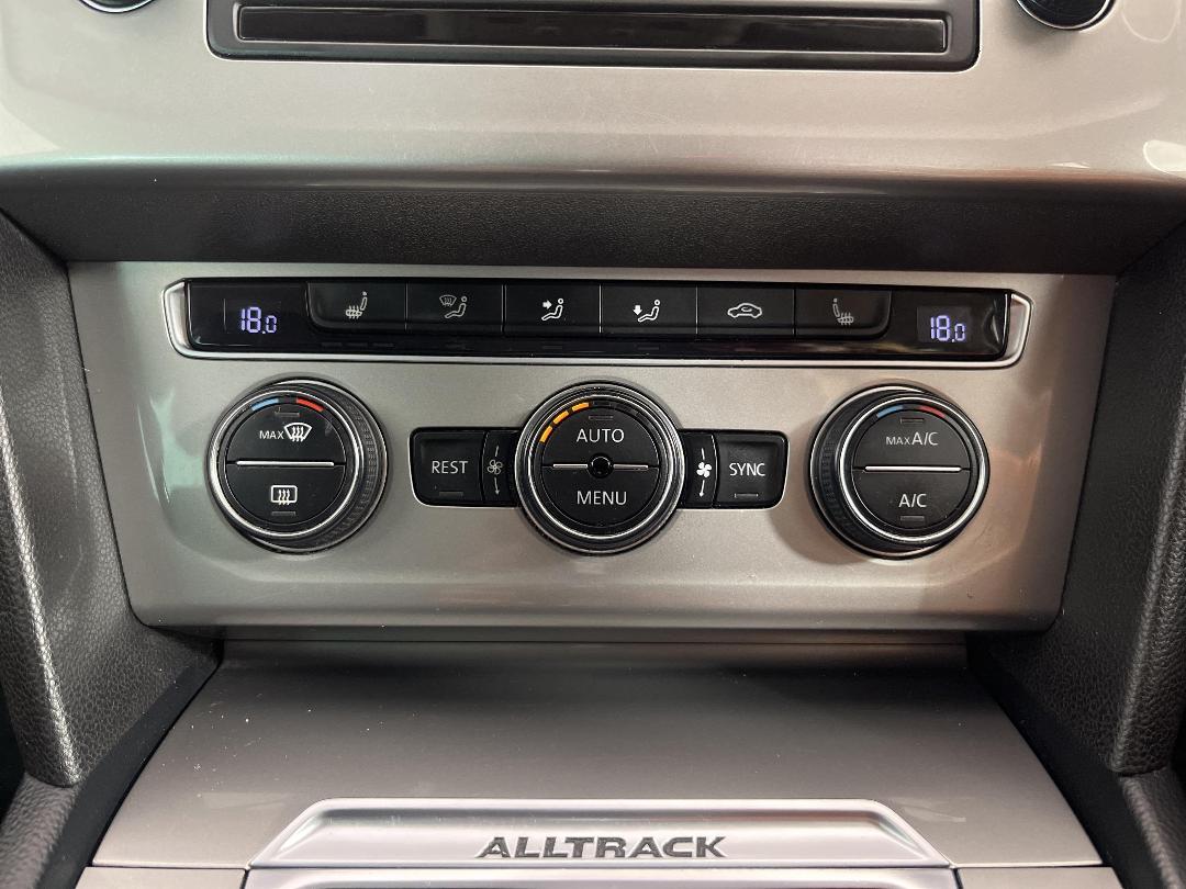 Photo '29' of Volkswagen Passat