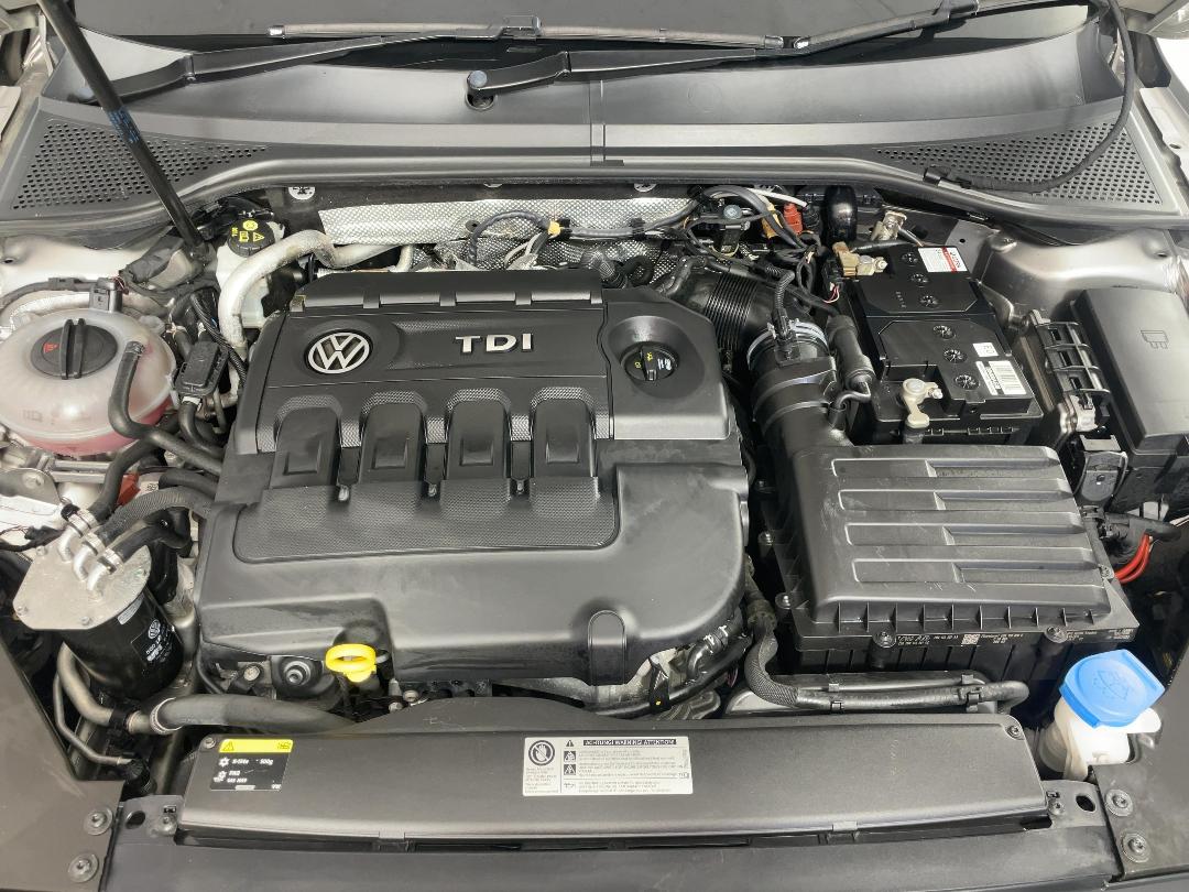 Photo '13' of Volkswagen Passat Photo '13' of Volkswagen Passat