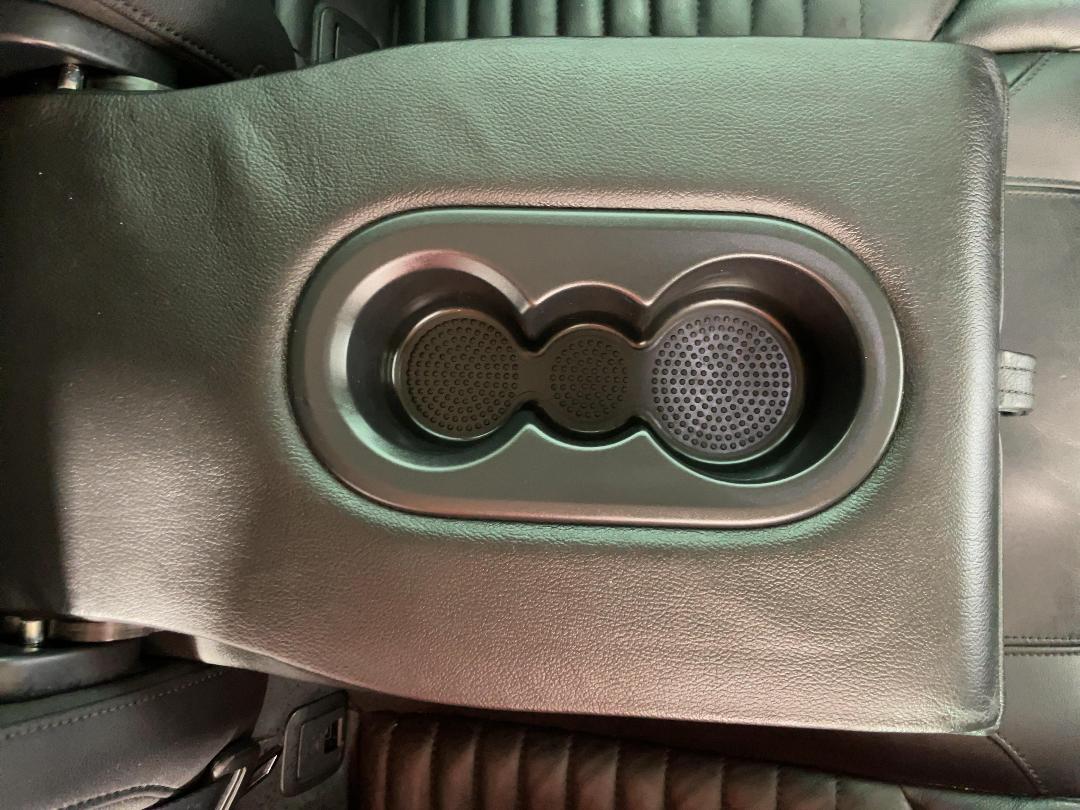 Photo '23' of Volkswagen Passat Photo '23' of Volkswagen Passat