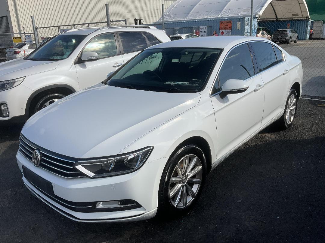 Photo '3' of Volkswagen Passat TSI 132KW CL