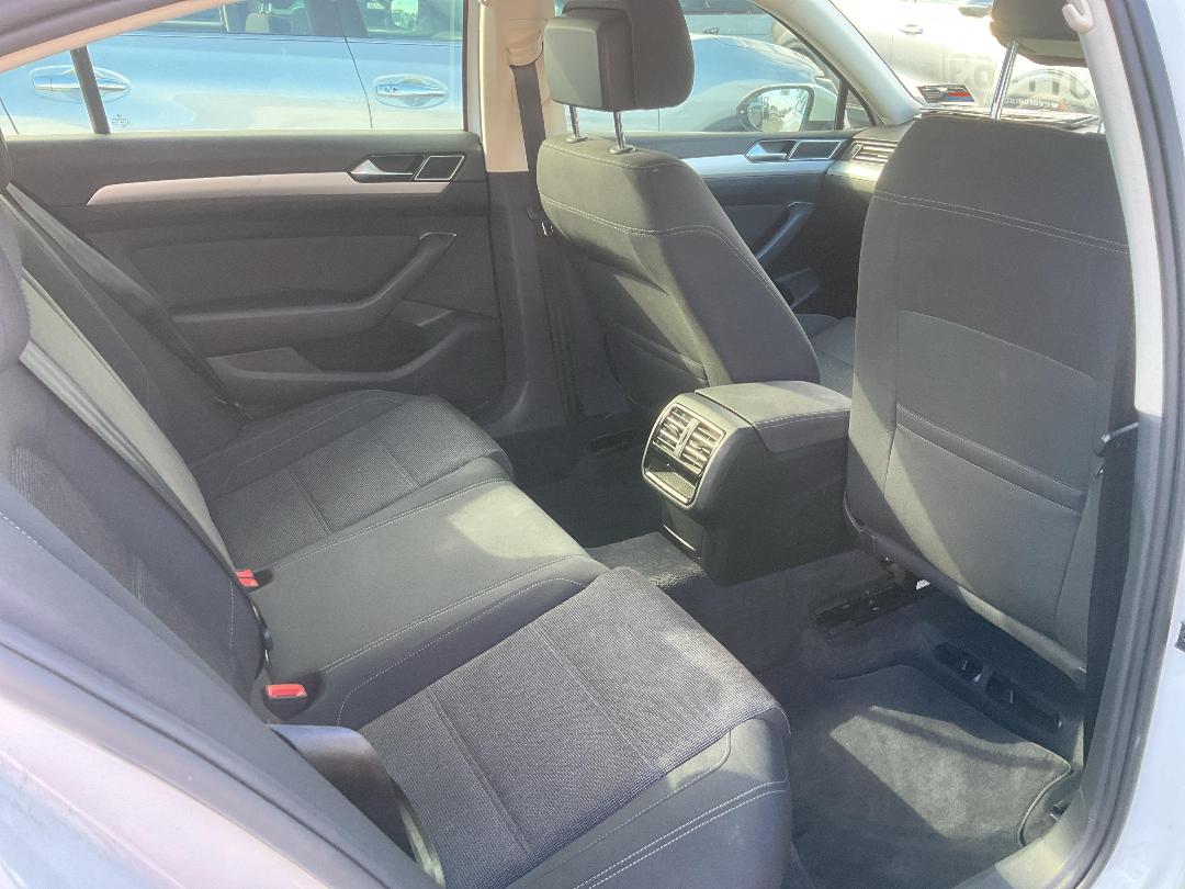 Photo '24' of Volkswagen Passat TSI 132KW CL