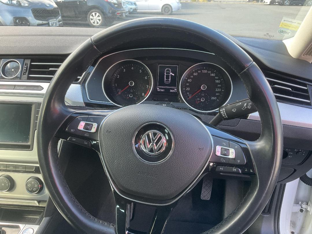 Photo '21' of Volkswagen Passat TSI 132KW CL