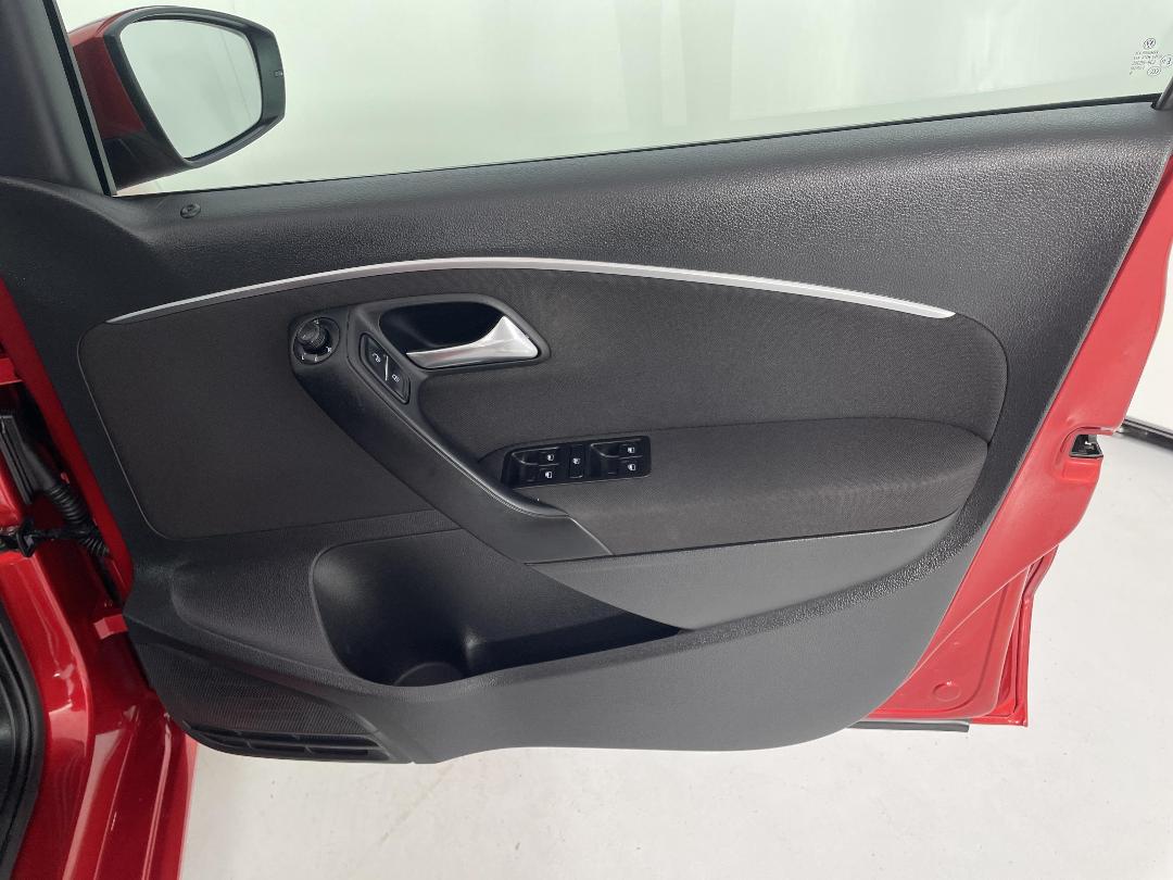 Photo '15' of Volkswagen Polo