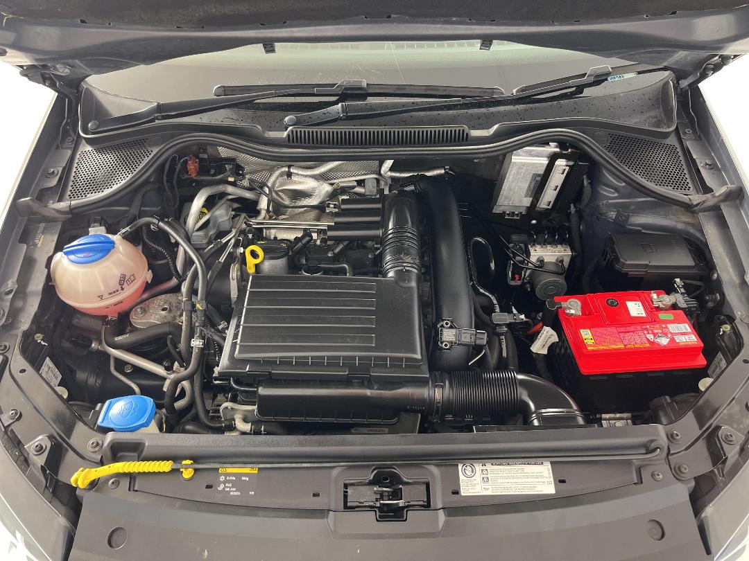 Photo '13' of Volkswagen Polo Photo '13' of Volkswagen Polo