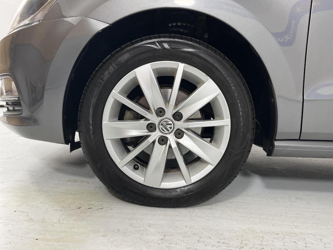 Photo '10' of Volkswagen Polo Photo '10' of Volkswagen Polo