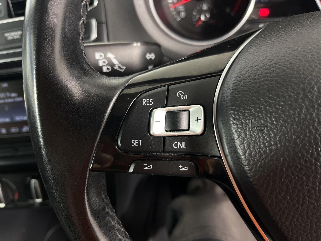 Photo '24' of Volkswagen Polo Photo '24' of Volkswagen Polo