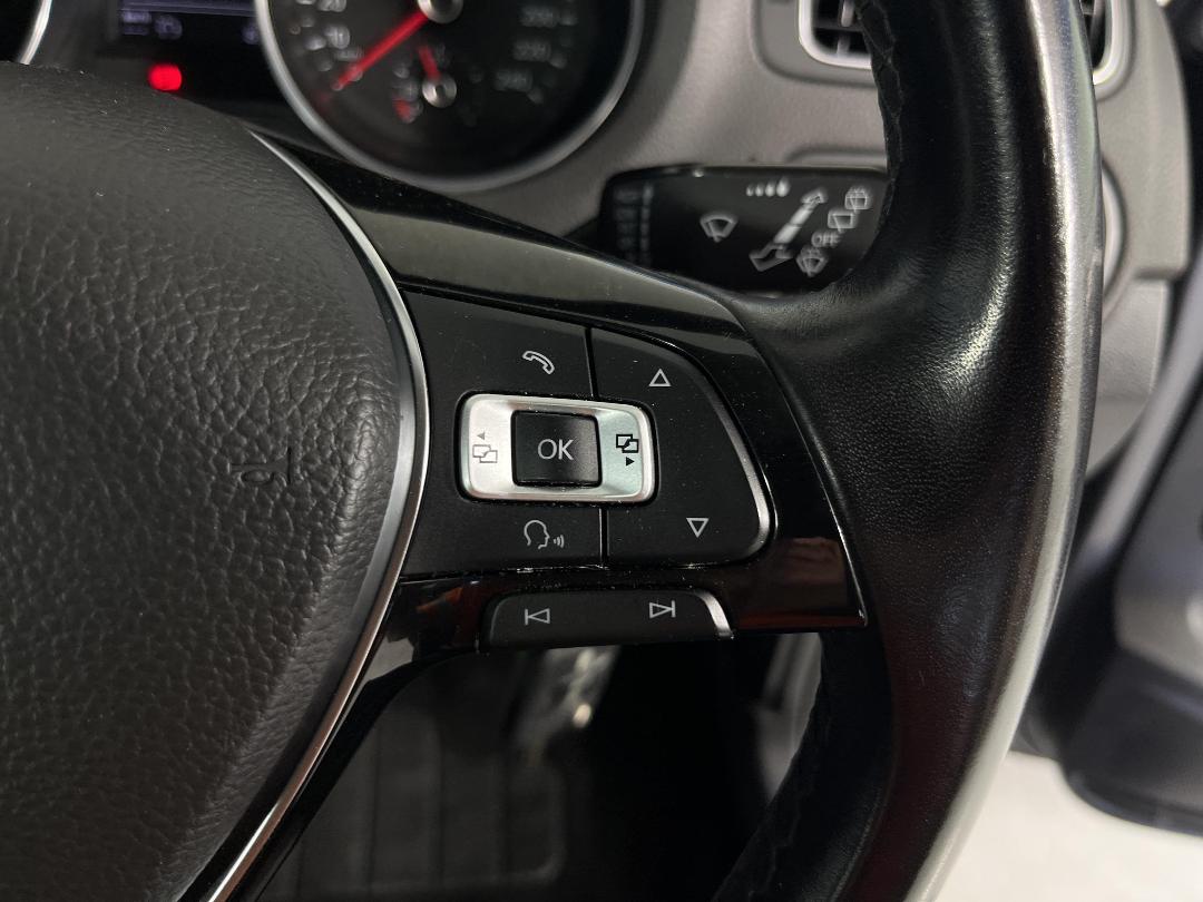 Photo '23' of Volkswagen Polo Photo '23' of Volkswagen Polo