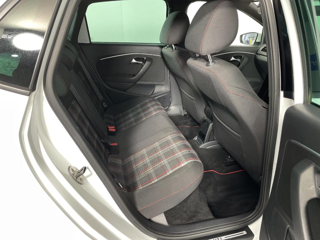 Photo '20' of Volkswagen Polo Photo '20' of Volkswagen Polo