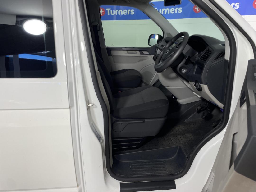 Photo '14' of Volkswagen T6 Transporter SWB Photo '14' of Volkswagen T6 Transporter SWB