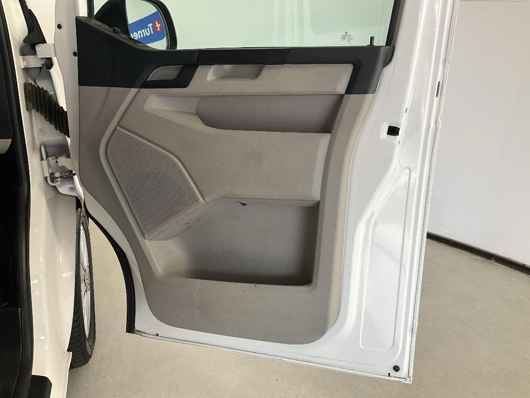 Photo '15' of Volkswagen T6 Photo '15' of Volkswagen T6