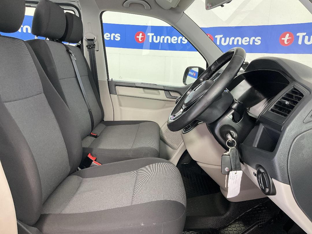 Photo '16' of Volkswagen T6 Photo '16' of Volkswagen T6