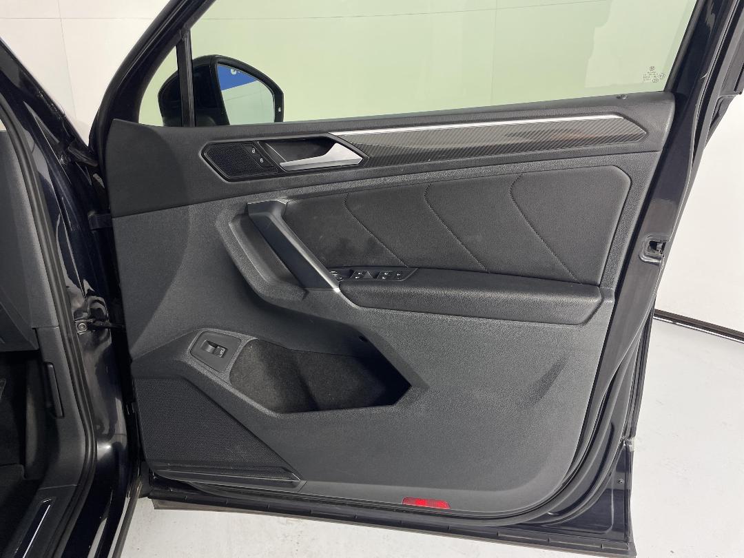 Photo '15' of Volkswagen Tiguan Photo '15' of Volkswagen Tiguan