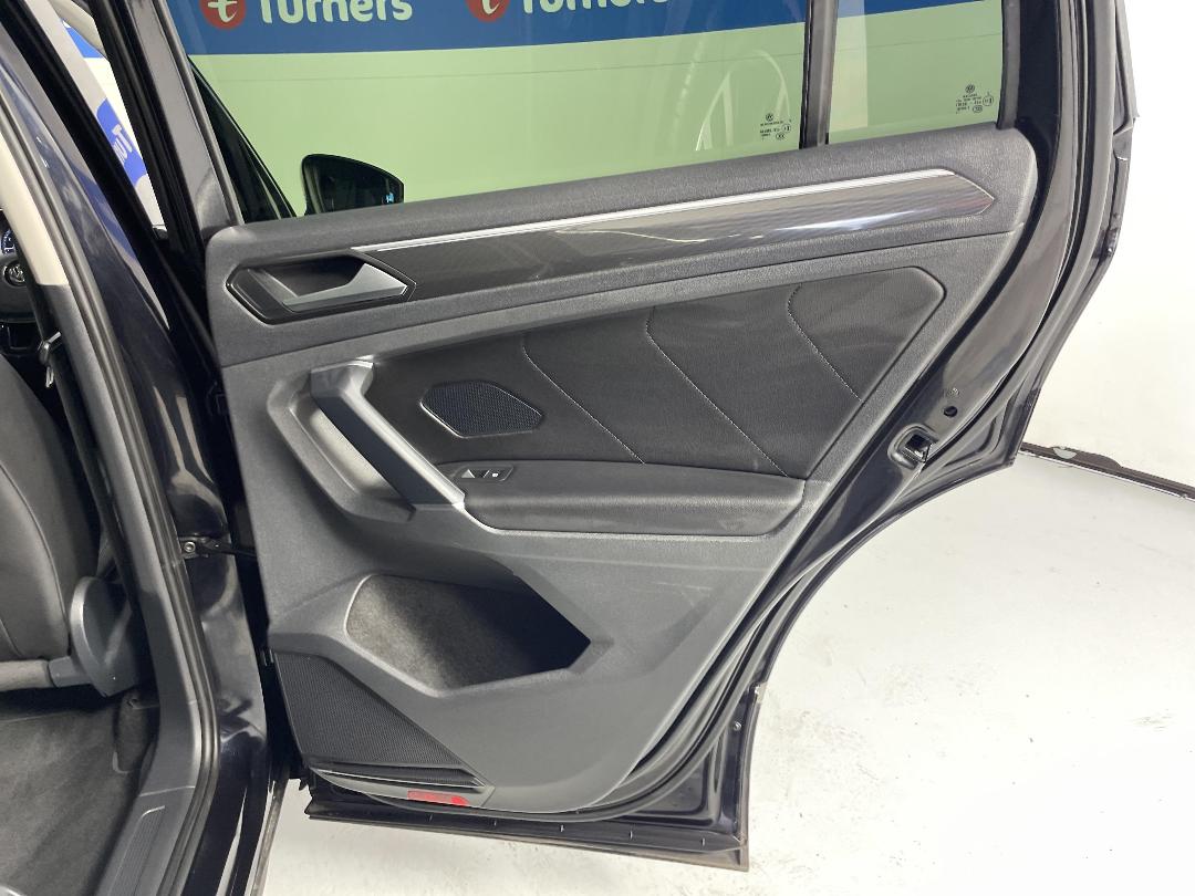 Photo '19' of Volkswagen Tiguan Photo '19' of Volkswagen Tiguan