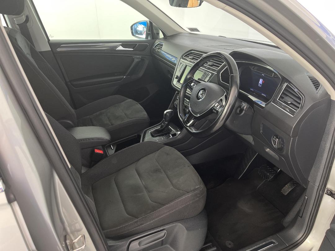 Photo '16' of Volkswagen Tiguan