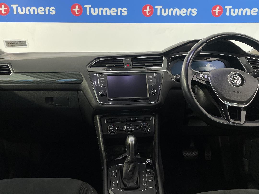 Photo '18' of Volkswagen Tiguan