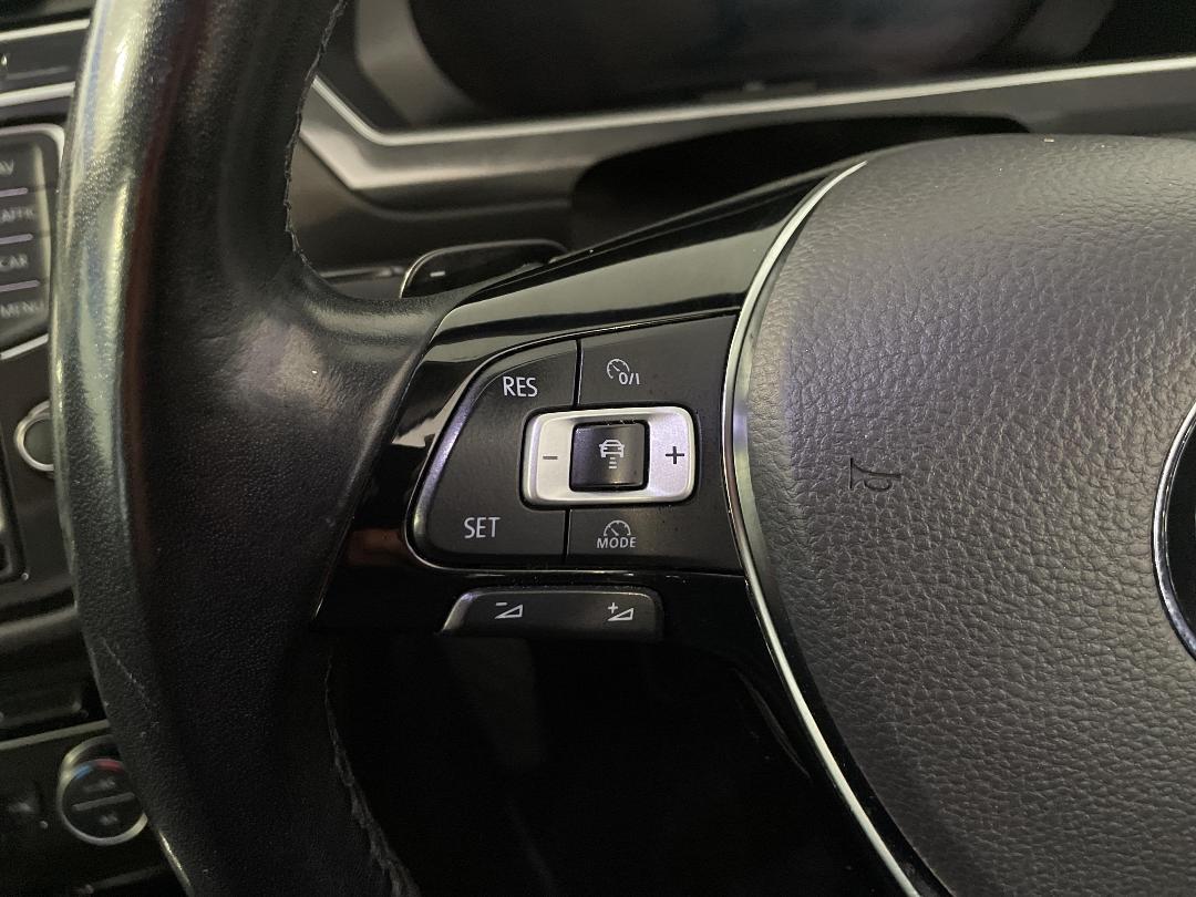 Photo '24' of Volkswagen Tiguan