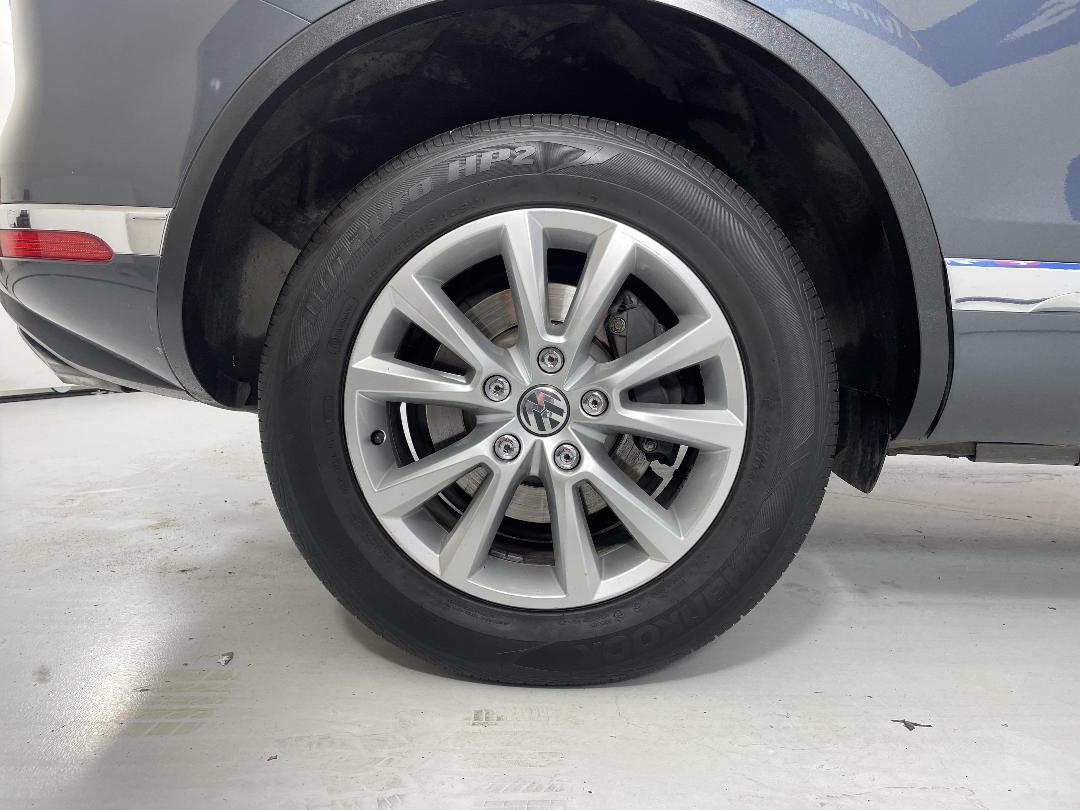 Photo '12' of Volkswagen Touareg