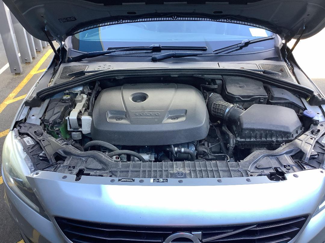 Photo '11' of Volvo V60 T6 AWD R-Design Photo '11' of Volvo V60 T6 AWD R-Design