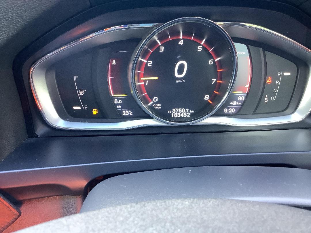 Photo '14' of Volvo V60 T6 AWD R-Design Photo '14' of Volvo V60 T6 AWD R-Design