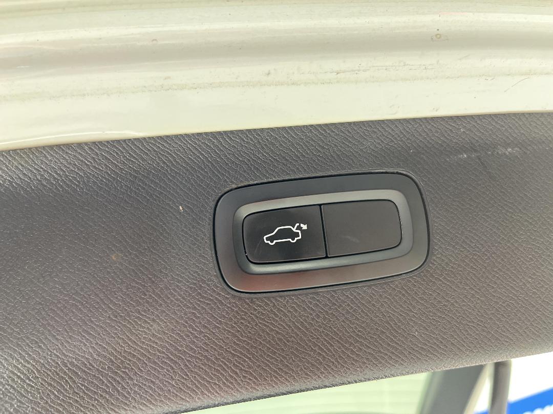 Photo '31' of Volvo XC90