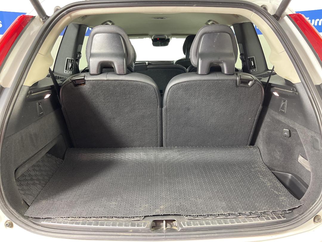 Photo '32' of Volvo XC90