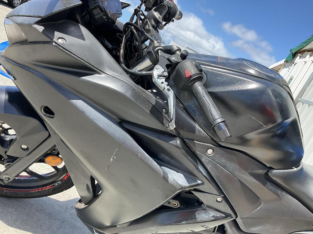 Photo '18' of Yamaha YZF R3AG