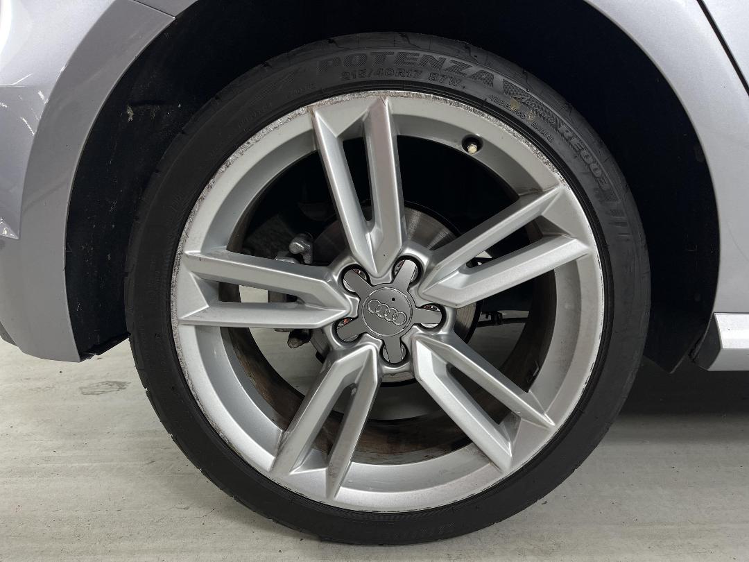 Photo '12' of Audi A1