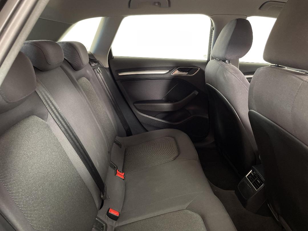 Photo '20' of Audi A3 Photo '20' of Audi A3