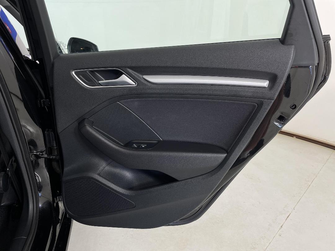 Photo '19' of Audi A3 Photo '19' of Audi A3