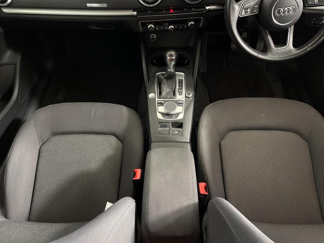 Photo '18' of Audi A3 Photo '18' of Audi A3